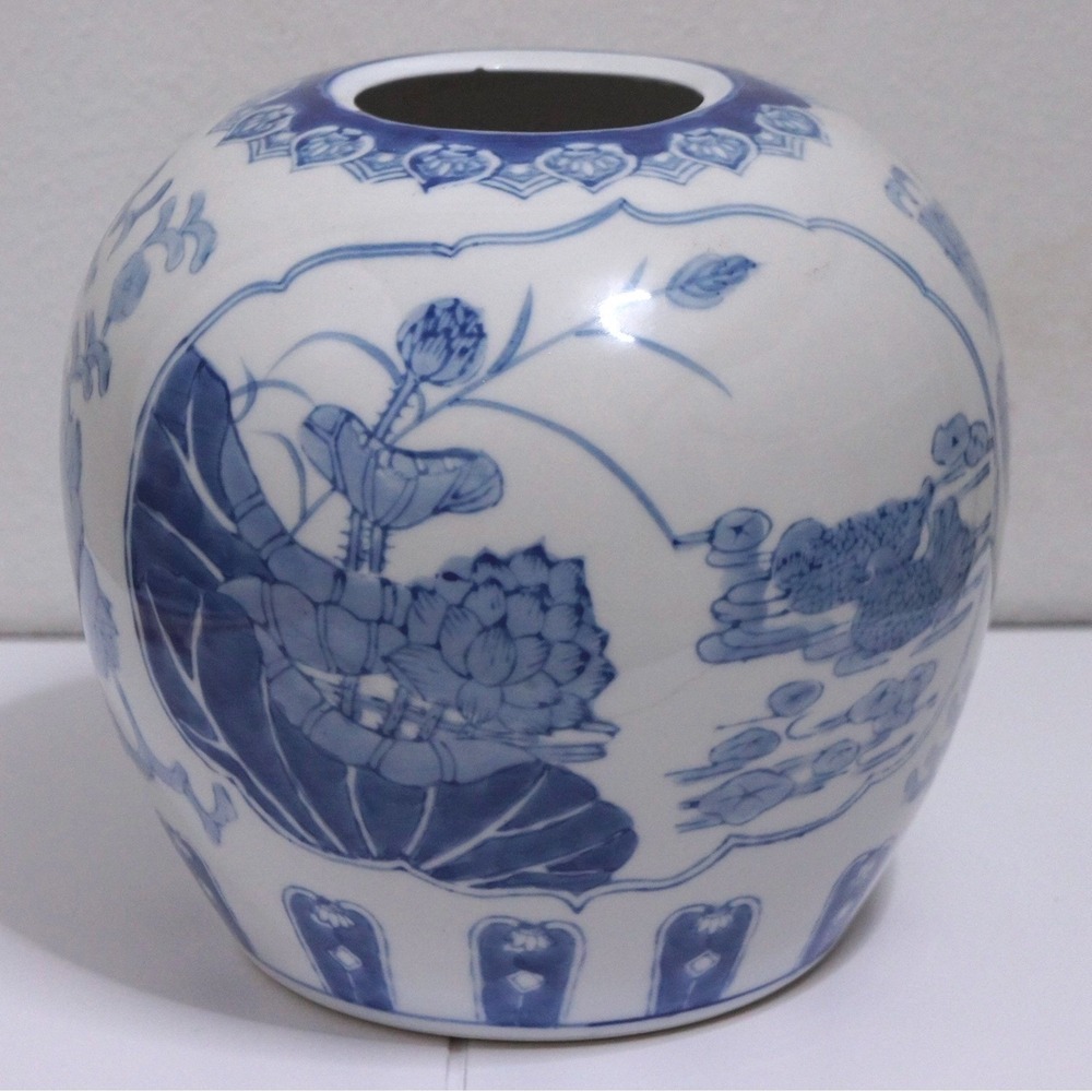 Ginger Jar 8" Blue White Porcelain Floral Bird Chinoiserie Vase